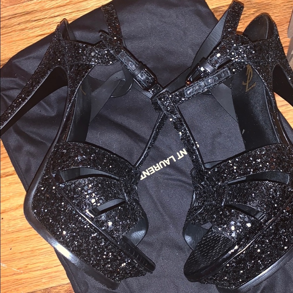 Size 39 women ysl heels fairly worn - Picture 3 of 3